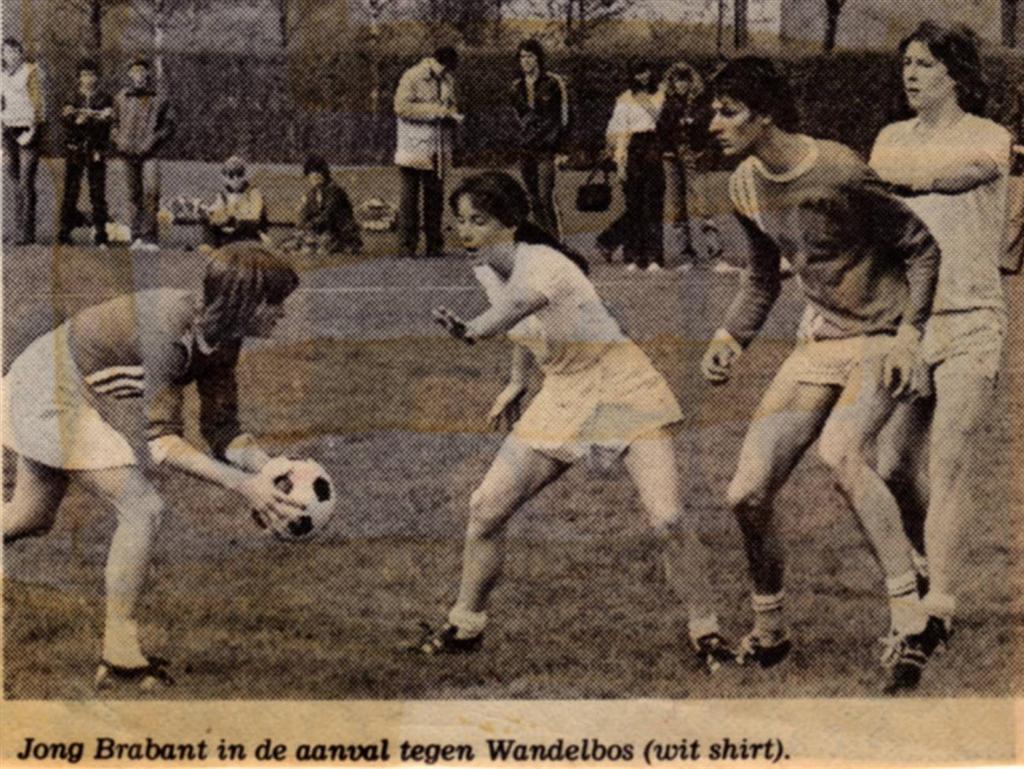 krant_14_04_1981_foto (Large).jpg